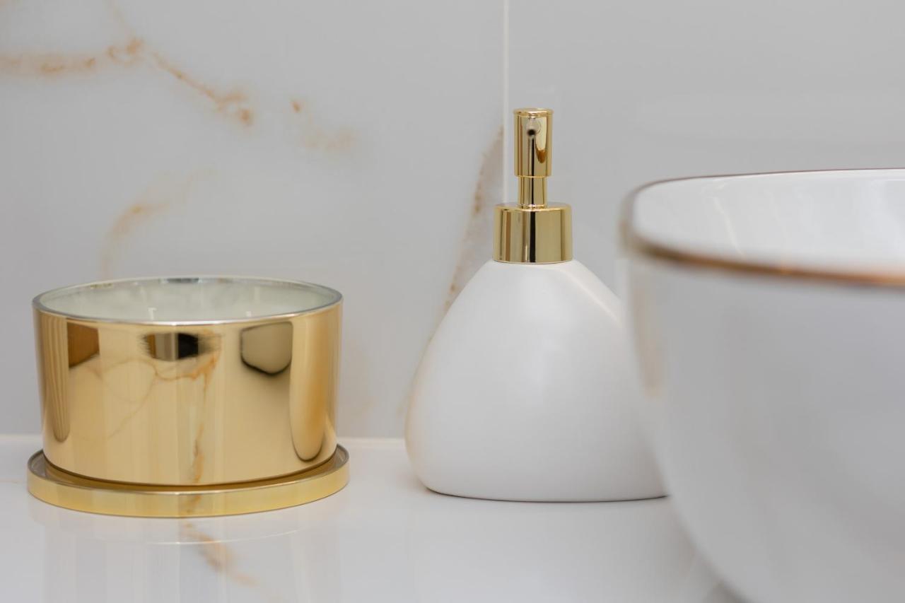 Apartment Bright & Elegant By Renters *